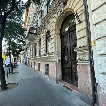 Fanni'S Cosy Home Express Apartment In The City Centre Budapeste Exterior foto